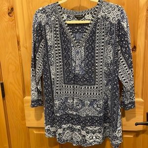Lucky Brand 2X tunic 3/4 sleeve v-neck blue and white